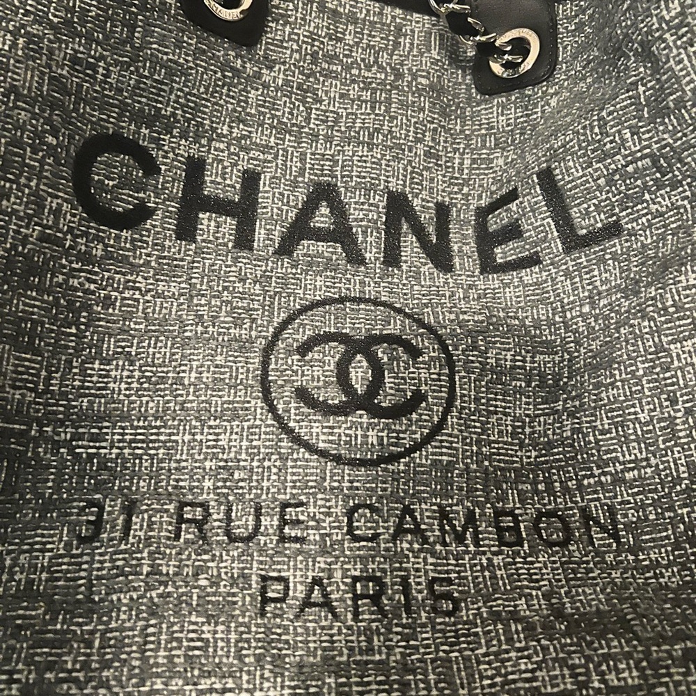 Chanel Deauville X-Large Dark Grey Tweed - Picture 8 of 15